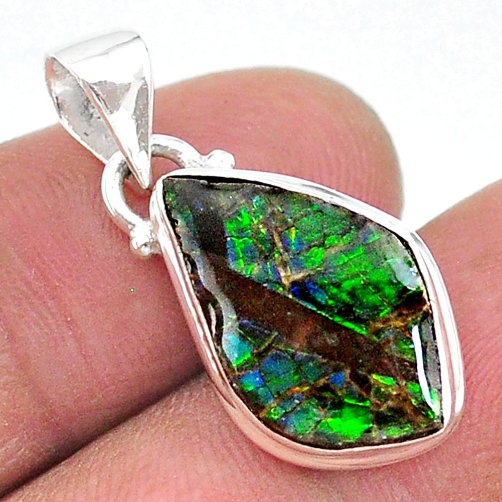 7.17cts natural multi color ammolite (canadian) 925 silver pendant t18950