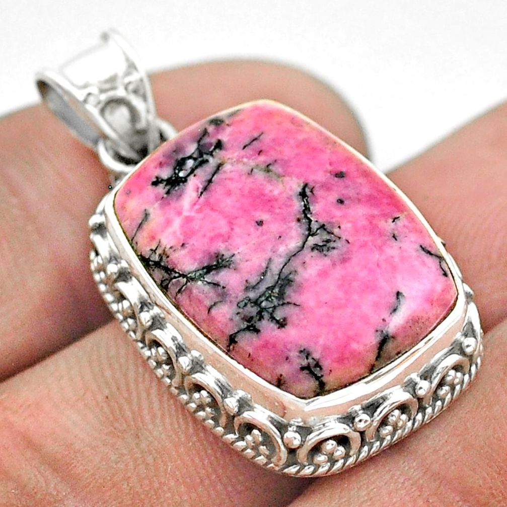 16.93cts natural pink rhodonite in black manganese 925 silver pendant t53697