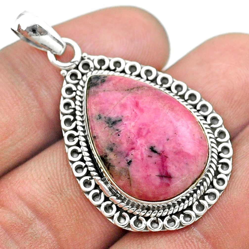 17.83cts natural pink rhodonite in black manganese pear silver pendant t53684