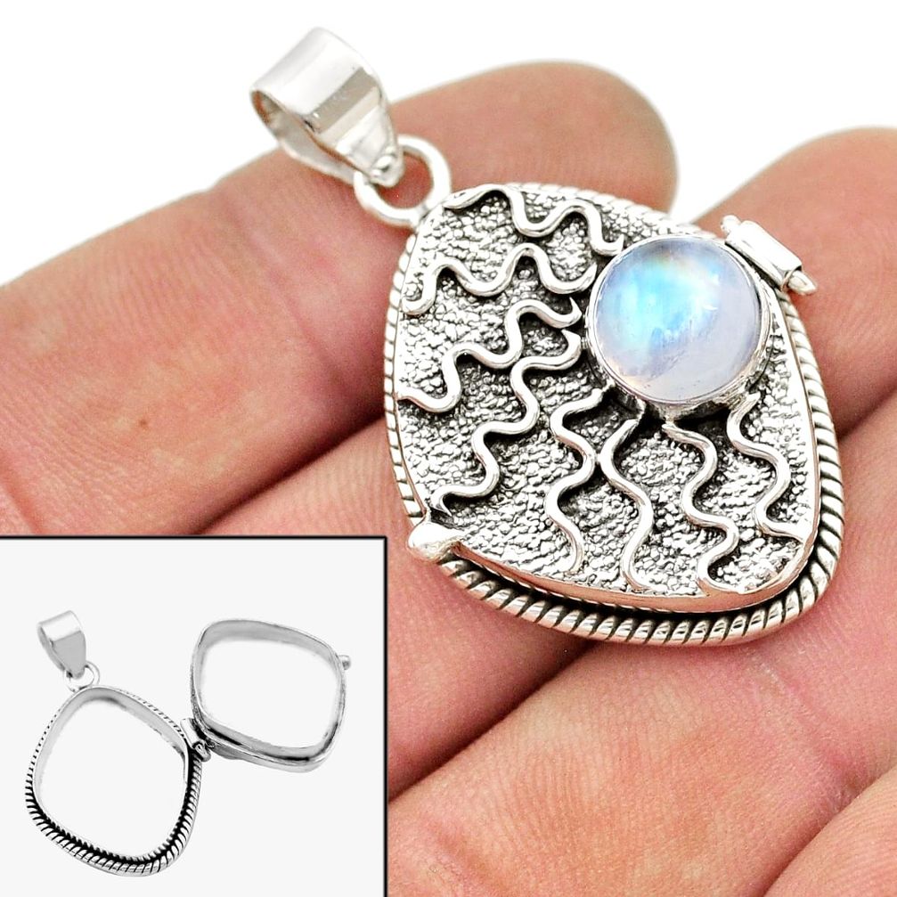 5.42cts natural rainbow moonstone 925 sterling silver poison box pendant d49000