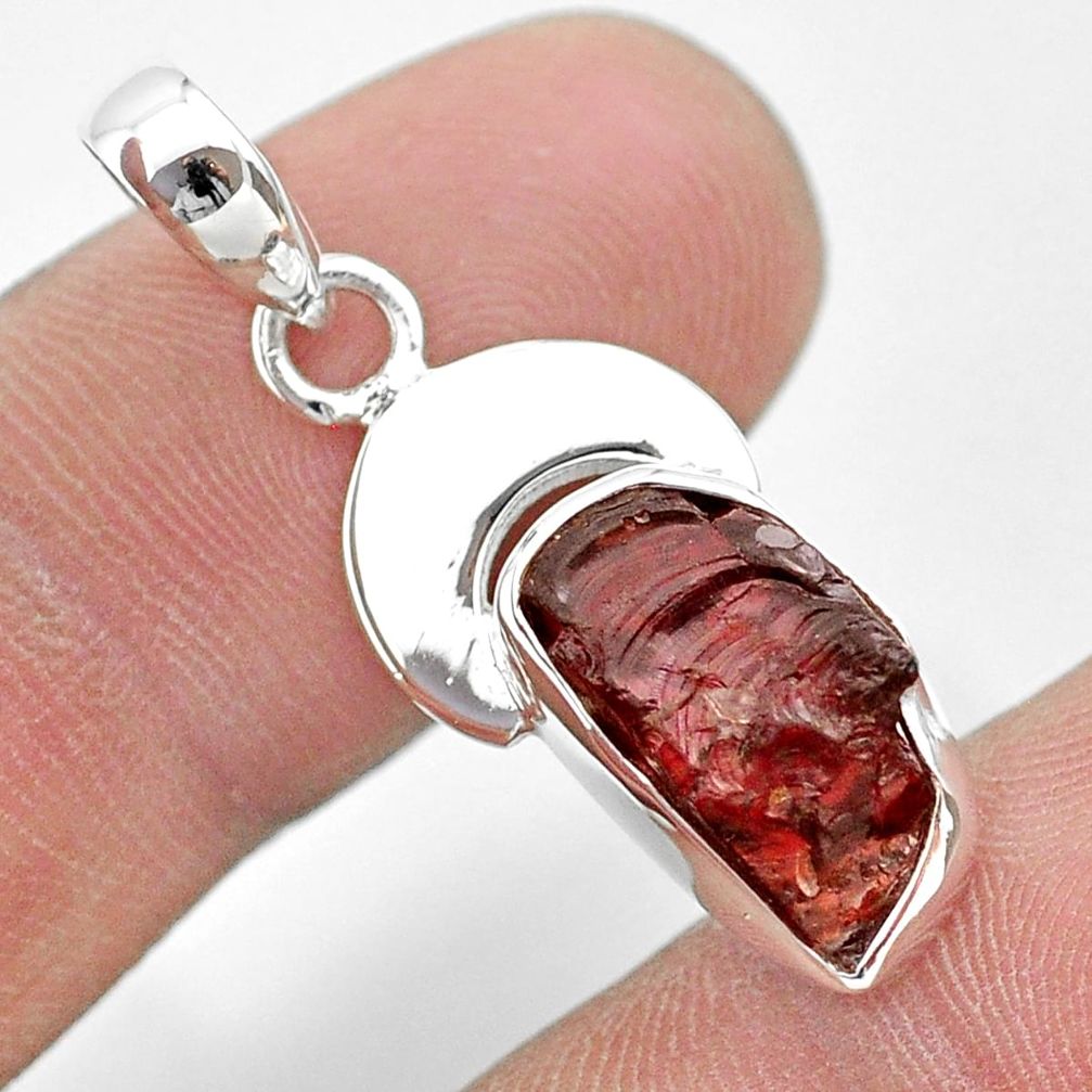 5.02cts natural red garnet rough 925 sterling silver moon pendant t30930