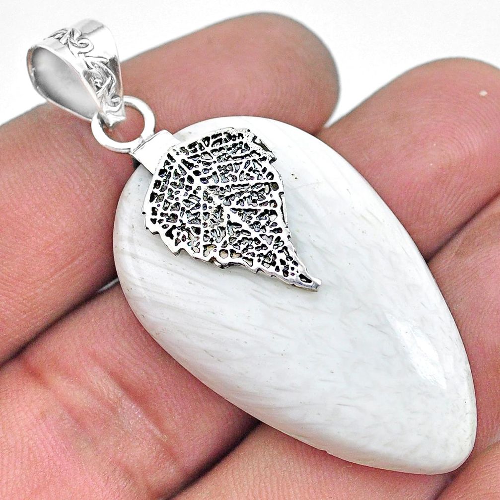 30.30cts natural white scolecite high vibration crystal silver pendant r74478