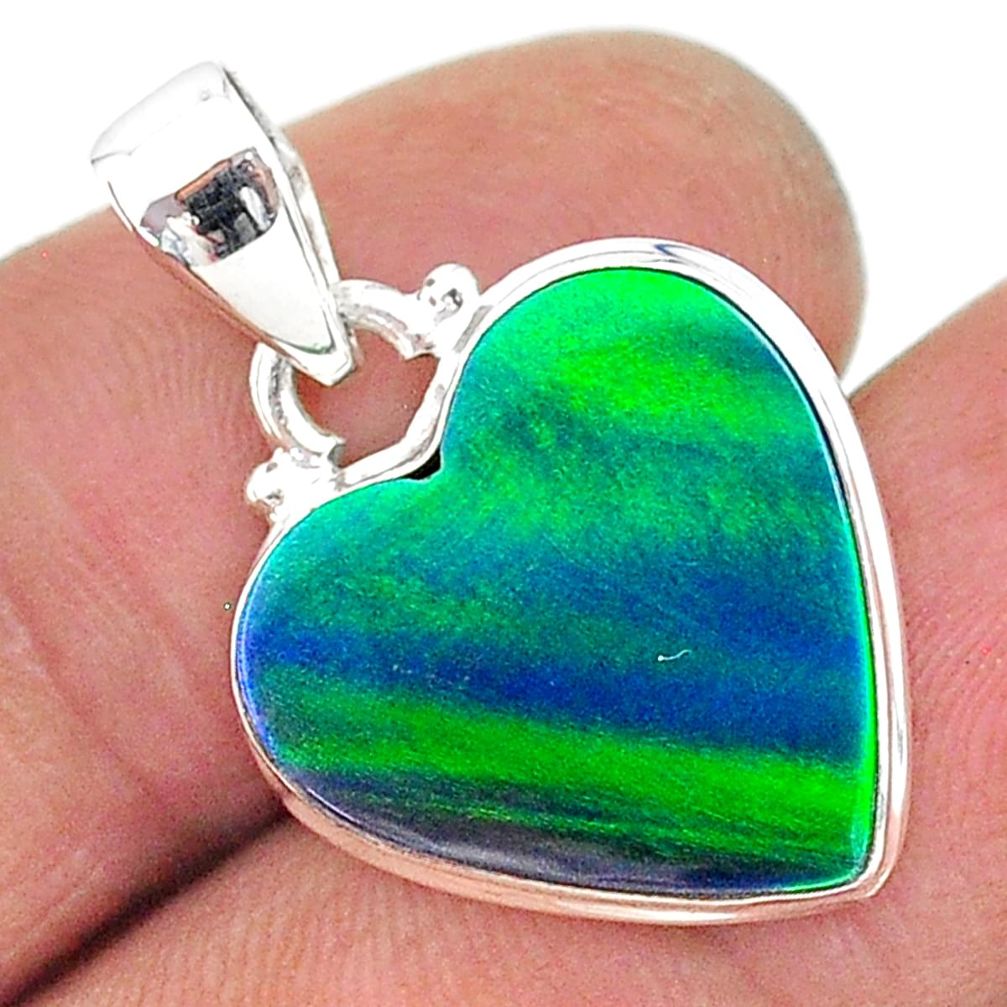 7.27cts northern lights aurora opal (lab) heart 925 silver pendant t17045