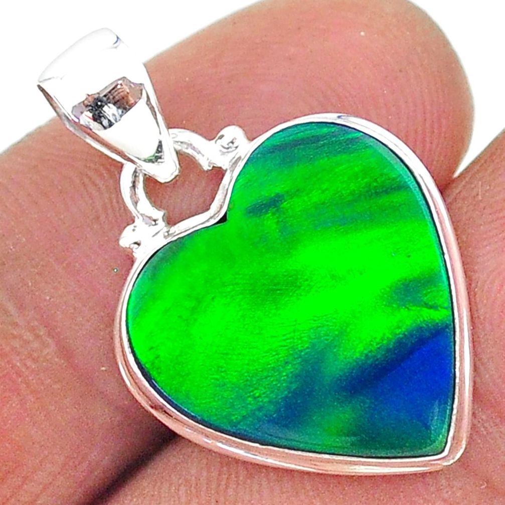 5.95cts northern lights aurora opal (lab) heart 925 silver pendant t17070