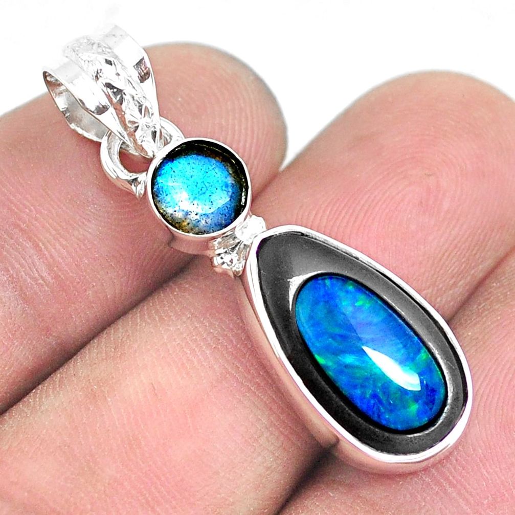 9.25cts natural blue doublet opal in onyx labradorite 925 silver pendant p53709