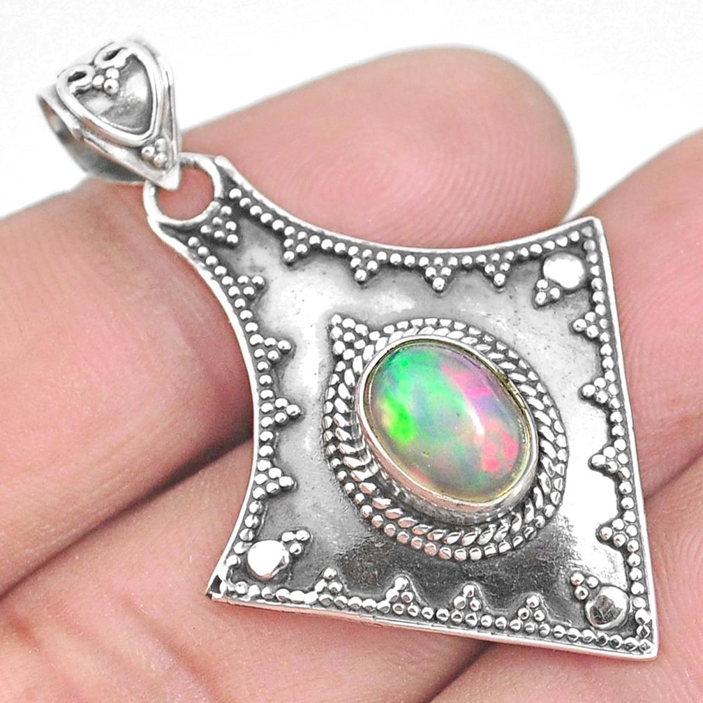 2.72cts natural multi color ethiopian opal 925 sterling silver pendant p33381