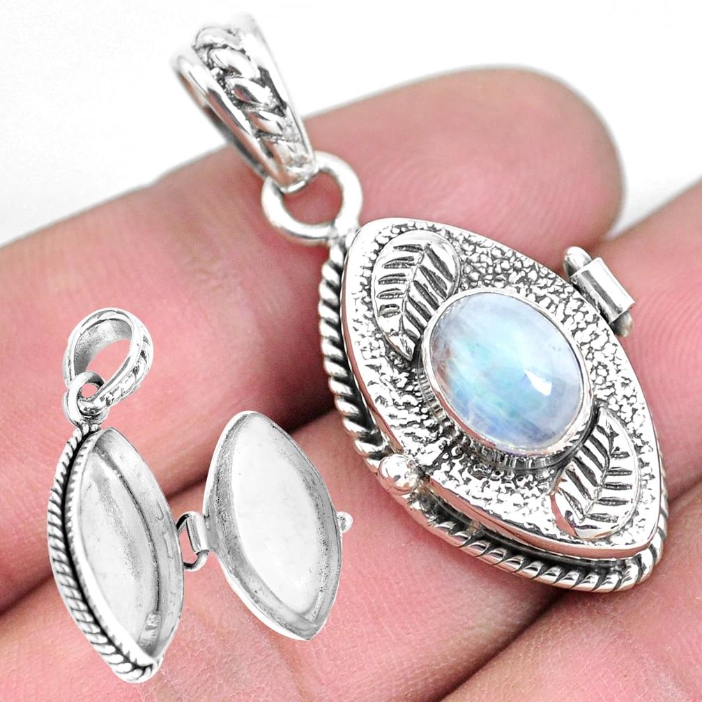3.08cts natural rainbow moonstone 925 sterling silver poison box pendant p45316