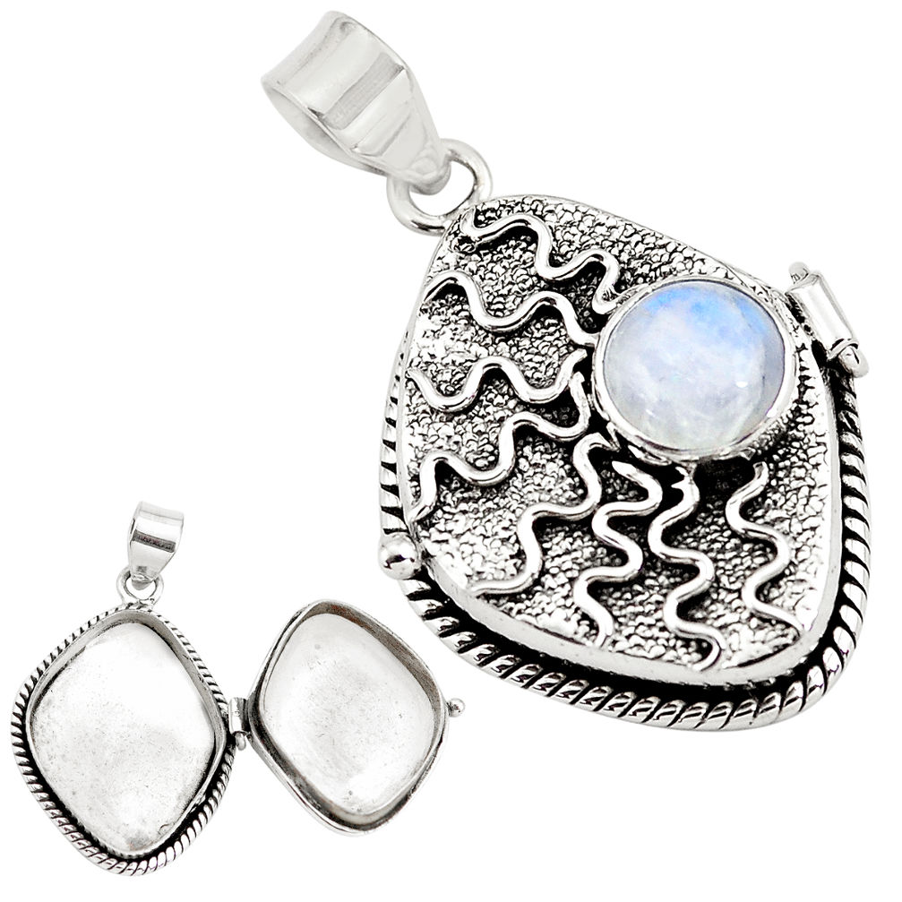 5.39cts natural rainbow moonstone 925 sterling silver poison box pendant p79854