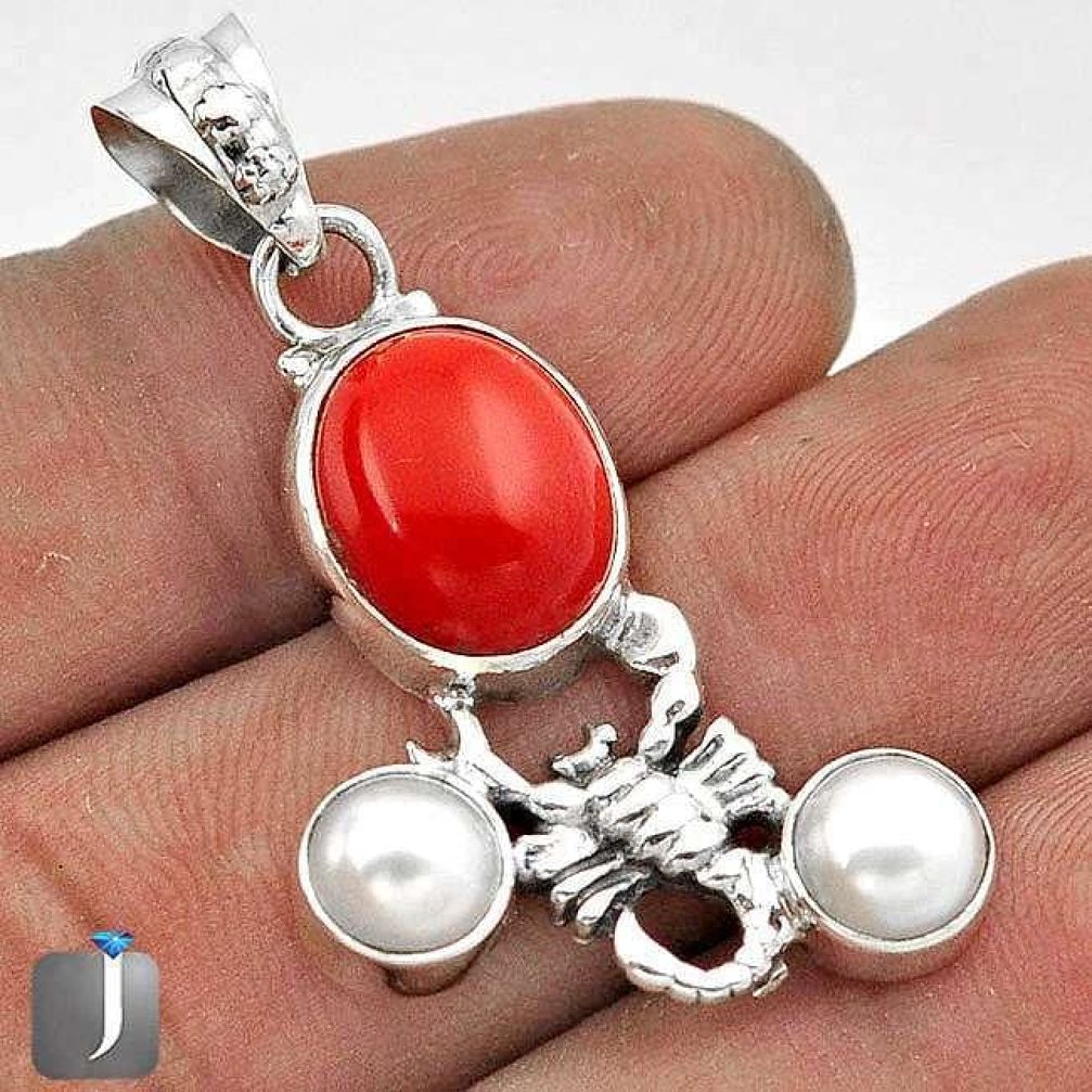 Red coral shop and pearl pendant