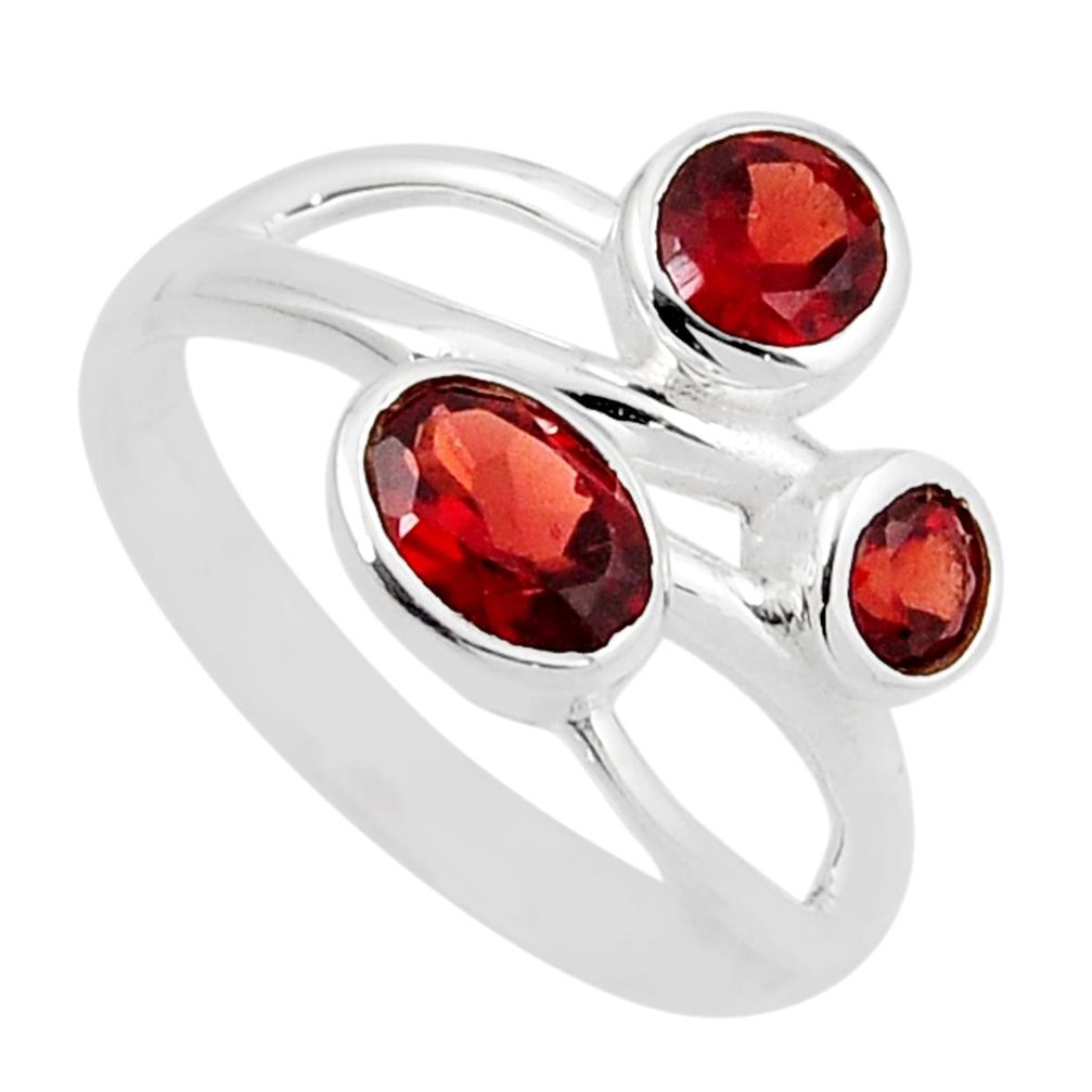 3.22cts 3 stone natural red garnet oval 925 sterling silver ring size 9 y45402