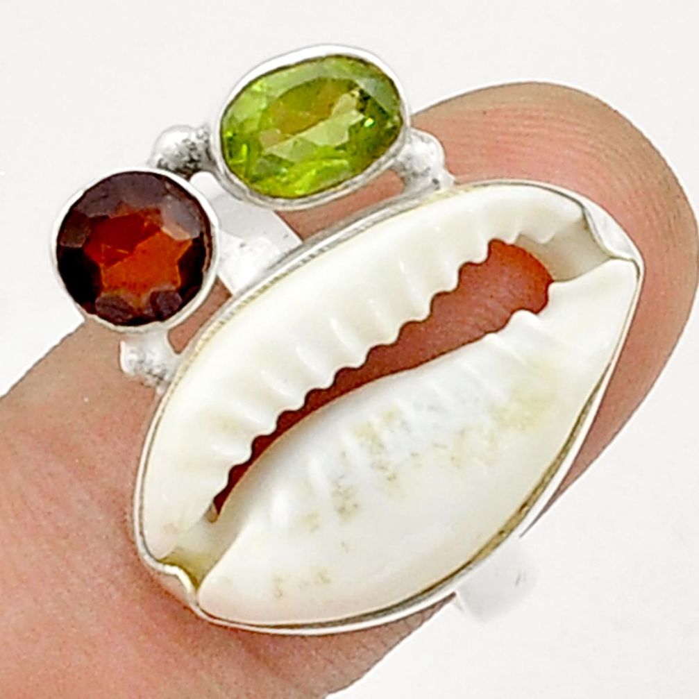 11.64cts 3 stone natural white shell peridot garnet silver ring size 8 u84164