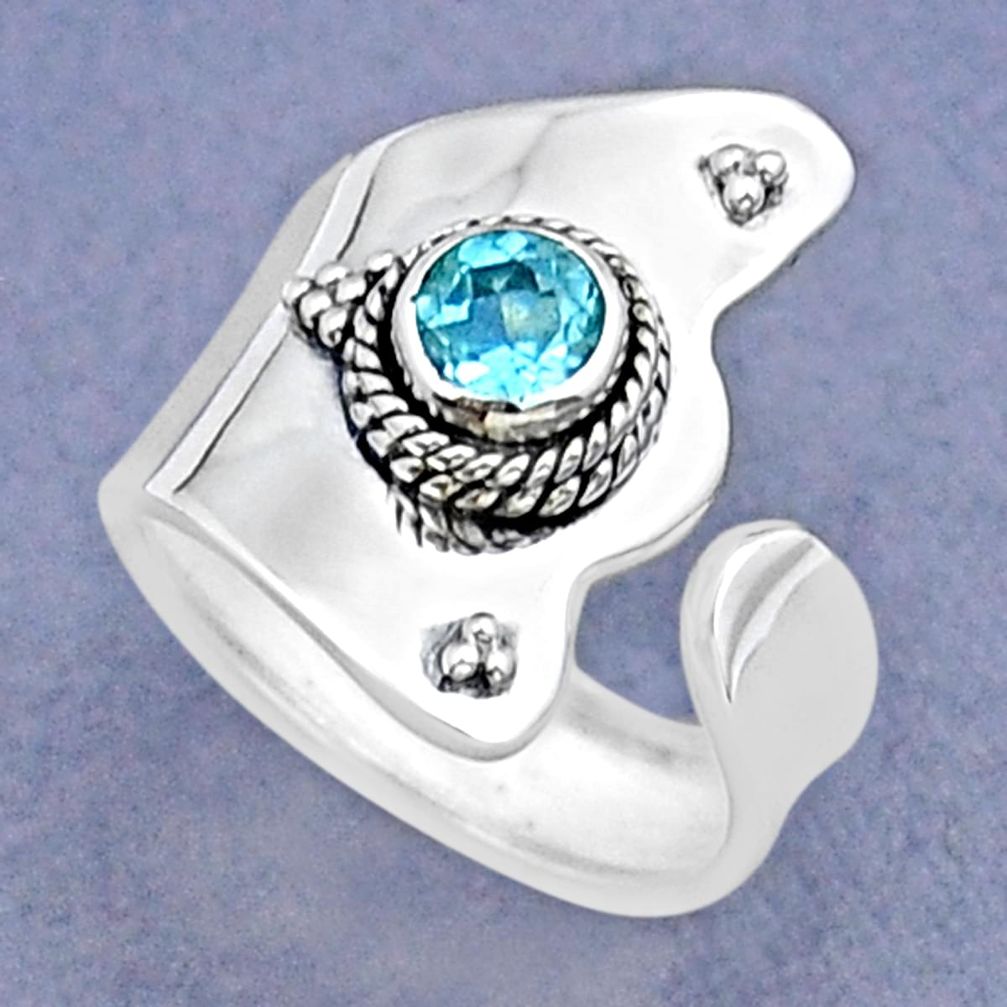 0.81cts faceted natural blue topaz round silver adjustable ring size 6 y15943