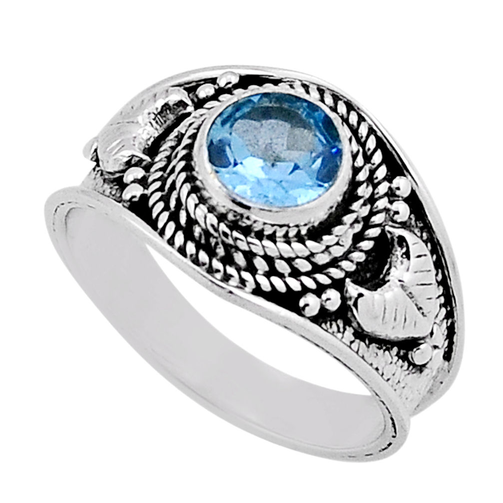 0.88cts faceted natural blue topaz round sterling silver ring size 6.5 n39912