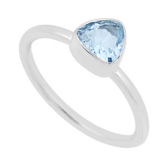 0.90cts faceted natural blue topaz trillion sterling silver ring size 7 n33545