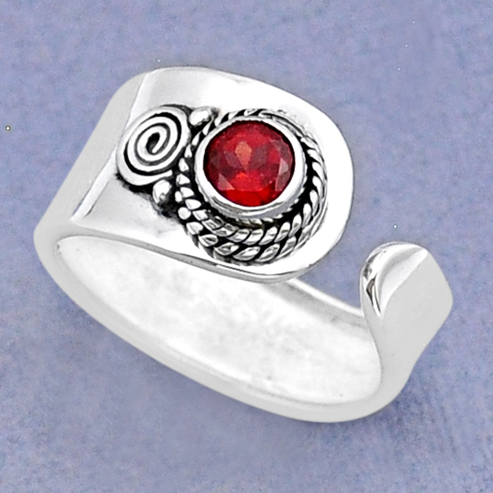 0.86cts faceted natural red garnet round silver adjustable ring size 8 y16010