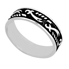 2.62gms indonesian bali style solid 925 sterling silver band ring size 8 n27115