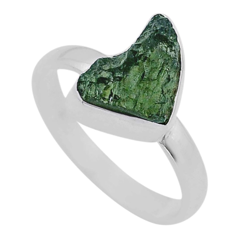 4.05cts solitaire green moldavite (genuine czech) 925 silver ring size 7 u77881