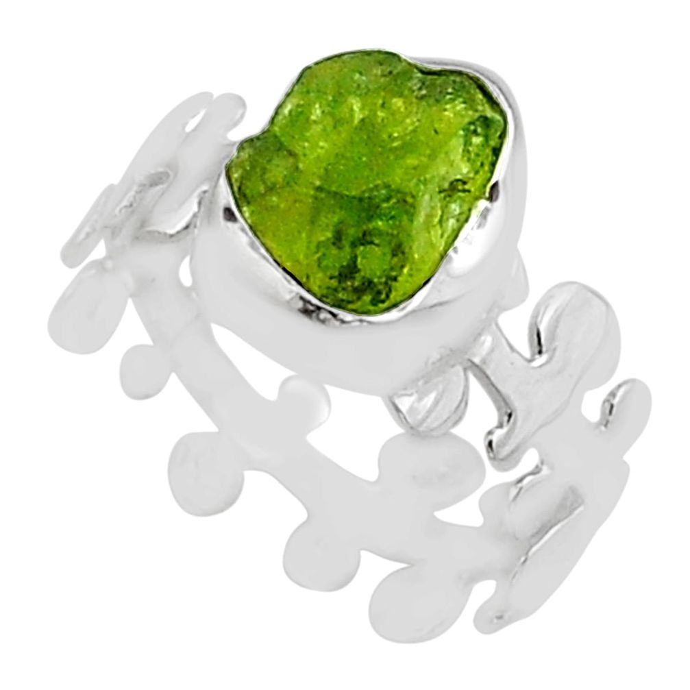 4.05cts solitaire natural green peridot rough 925 silver ring size 8 u88166