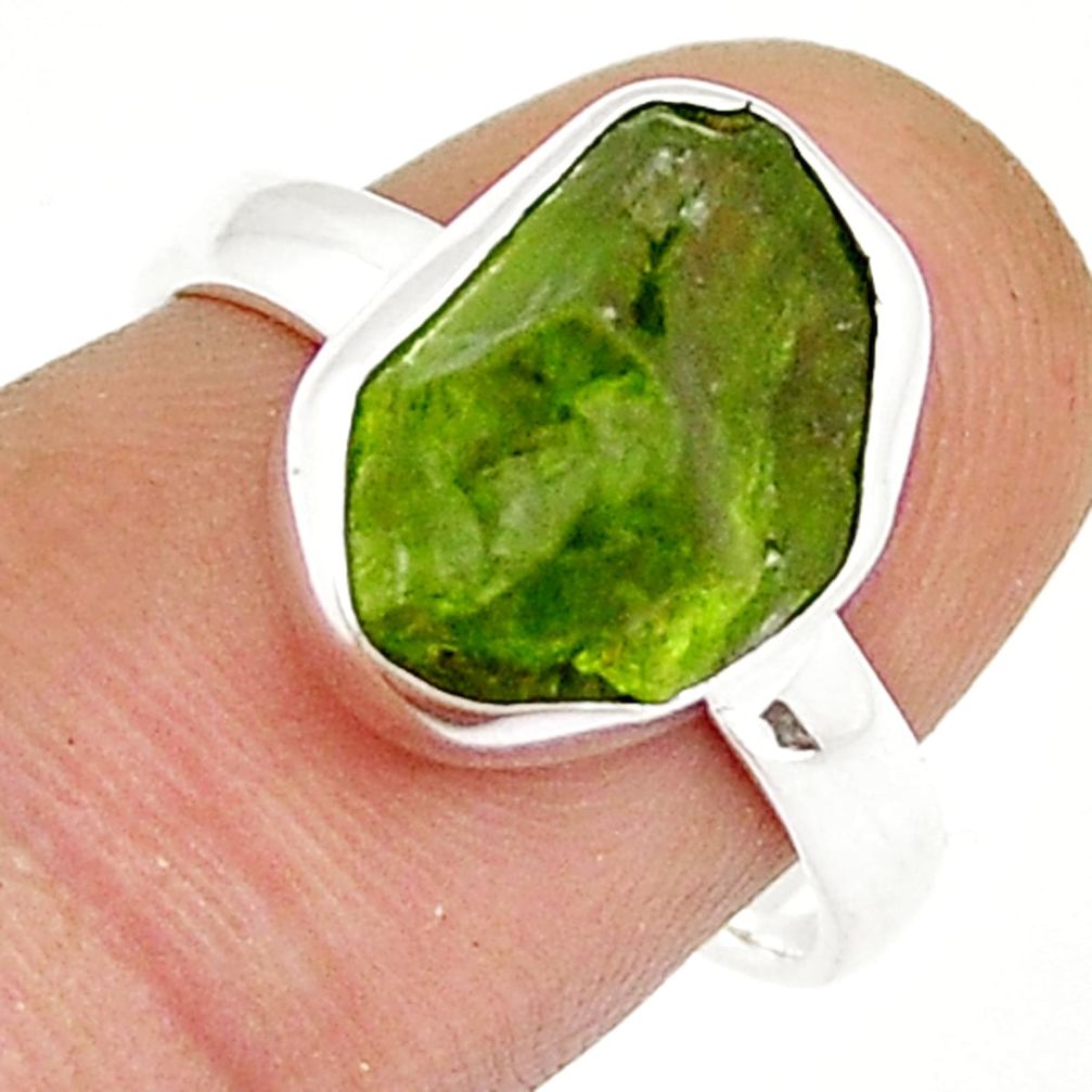 5.32cts solitaire natural green peridot rough 925 silver ring size 8 y4253