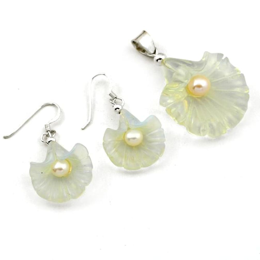 INCREDIBLE WHITE OPALITE PEARL FLOWER 925 SILVER PENDANT EARRINGS SET H41894